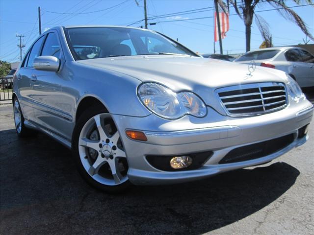 Mercedes-Benz C Class 2007 photo 3