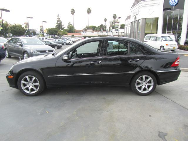Mercedes-Benz C Class 2007 photo 2