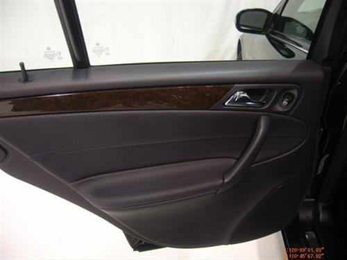 Mercedes-Benz C Class 2007 photo 2