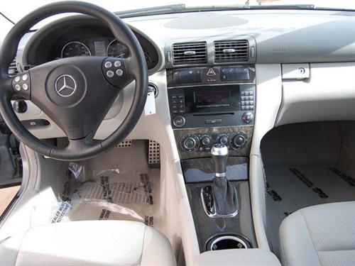 Mercedes-Benz C Class 2007 photo 4