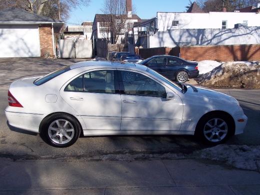 Mercedes-Benz C Class 2007 photo 4