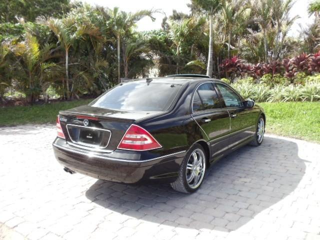 Mercedes-Benz C Class 2007 photo 3
