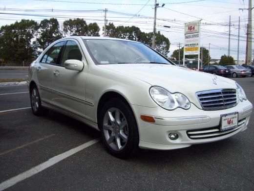 Mercedes-Benz C Class 2007 photo 2