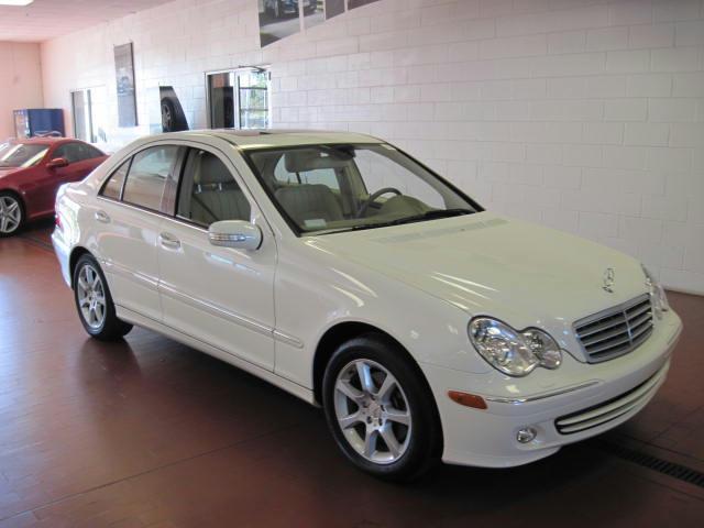 Mercedes-Benz C Class 2007 photo 2