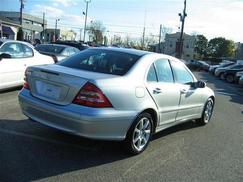 Mercedes-Benz C Class 2007 photo 1