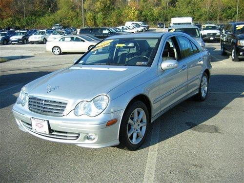 Mercedes-Benz C Class 2007 photo 3