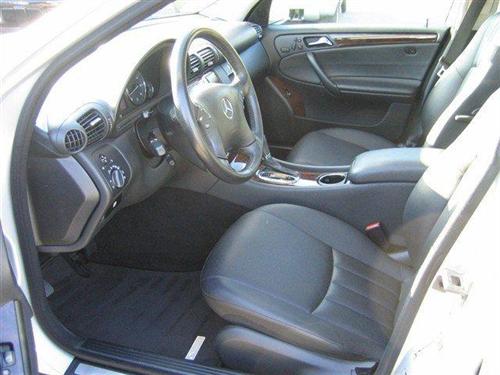 Mercedes-Benz C Class 2007 photo 4