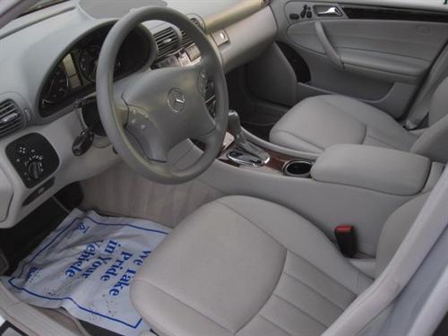 Mercedes-Benz C Class 2007 photo 3