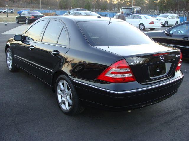 Mercedes-Benz C Class 2007 photo 2