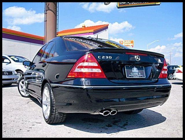 Mercedes-Benz C Class 2007 photo 4