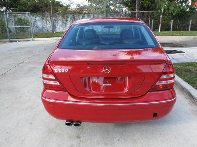 Mercedes-Benz C Class 2007 photo 5