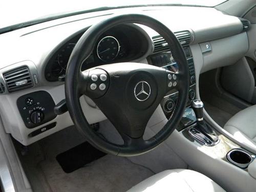 Mercedes-Benz C Class 2007 photo 4