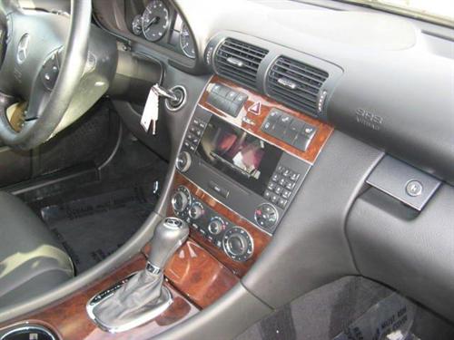 Mercedes-Benz C Class 2007 photo 4