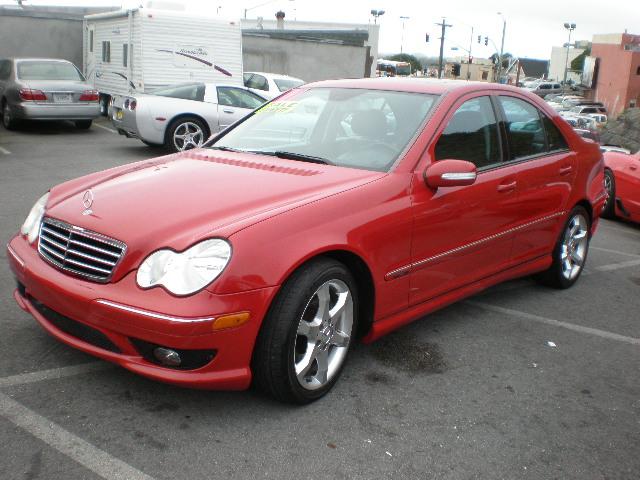 Mercedes-Benz C Class 2007 photo 2