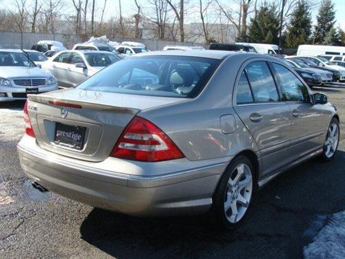 Mercedes-Benz C Class 2007 photo 4
