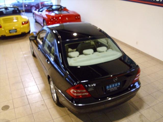 Mercedes-Benz C Class 2007 photo 2