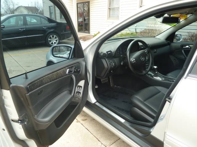Mercedes-Benz C Class 2007 photo 4