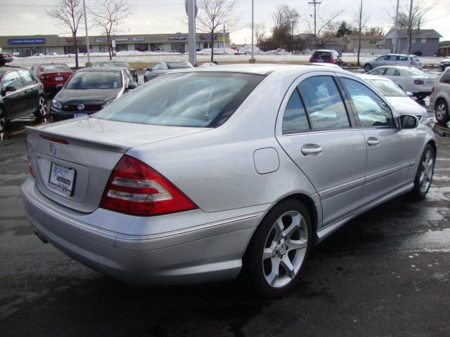Mercedes-Benz C Class 2007 photo 4