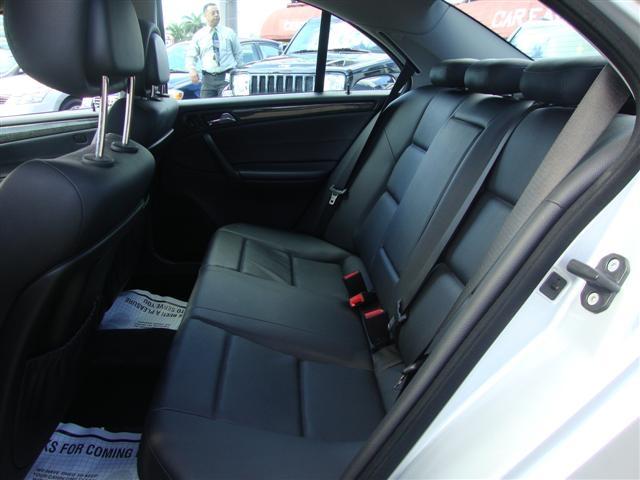 Mercedes-Benz C Class 2007 photo 4