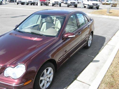 Mercedes-Benz C Class 2007 photo 2