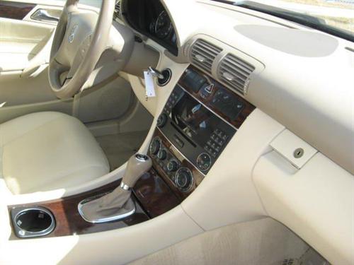 Mercedes-Benz C Class 2007 photo 5
