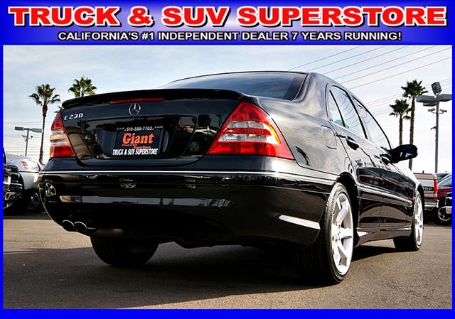 Mercedes-Benz C Class 2007 photo 3