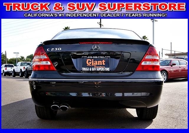 Mercedes-Benz C Class 2007 photo 4