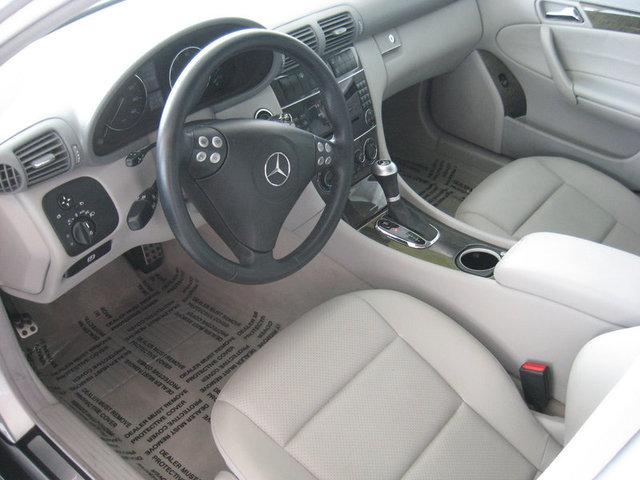 Mercedes-Benz C Class 2007 photo 2