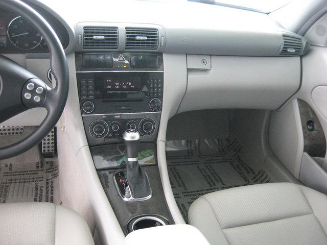 Mercedes-Benz C Class 2007 photo 4
