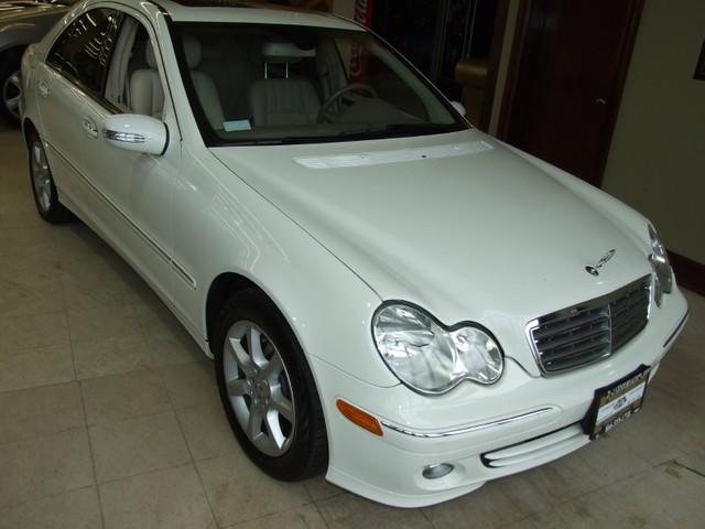 Mercedes-Benz C Class 2007 photo 2