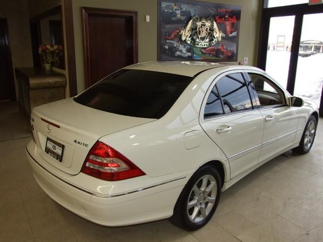 Mercedes-Benz C Class 2007 photo 4