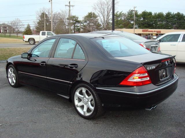 Mercedes-Benz C Class 2007 photo 2