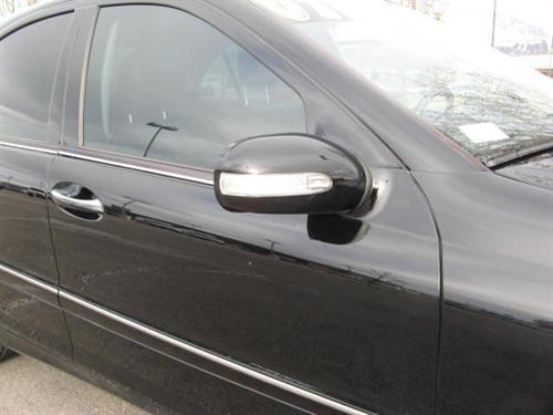 Mercedes-Benz C Class 2007 photo 3