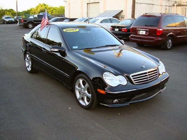 Mercedes-Benz C Class 2007 photo 2