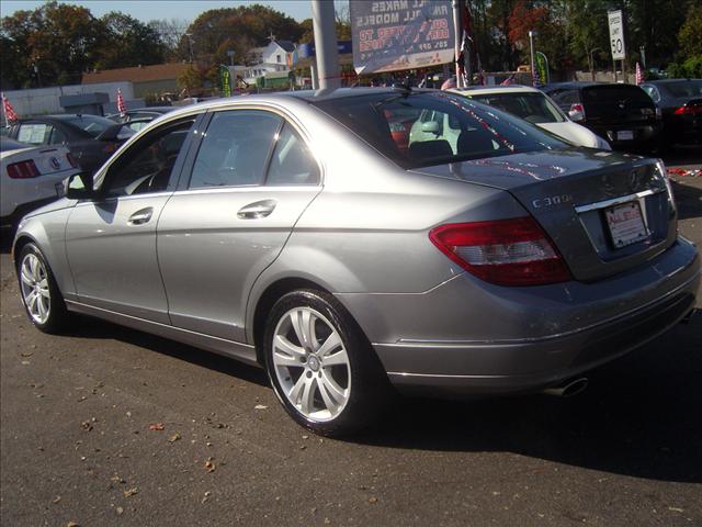 Mercedes-Benz C Class 2008 photo 2