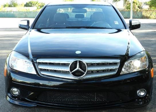 Mercedes-Benz C Class 2009 photo 2