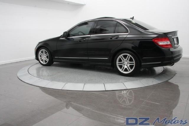 Mercedes-Benz C Class 2009 photo 4