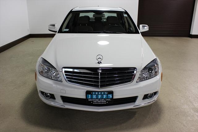 Mercedes-Benz C Class 2009 photo 2