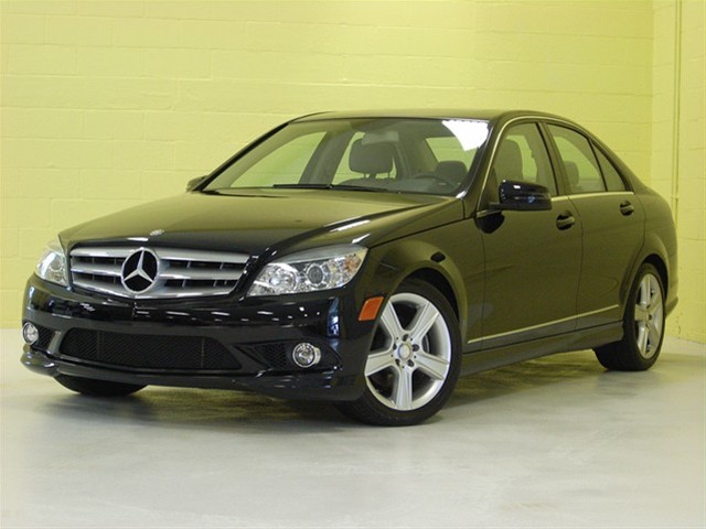 Mercedes-Benz C Class 2010 photo 1