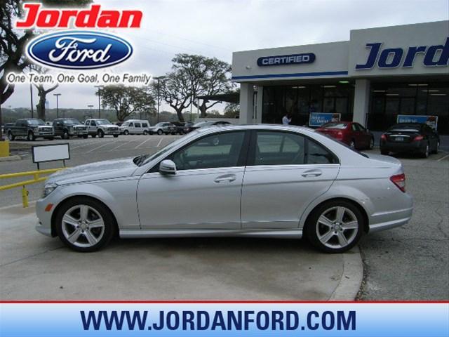 Mercedes-Benz C Class 2011 photo 1