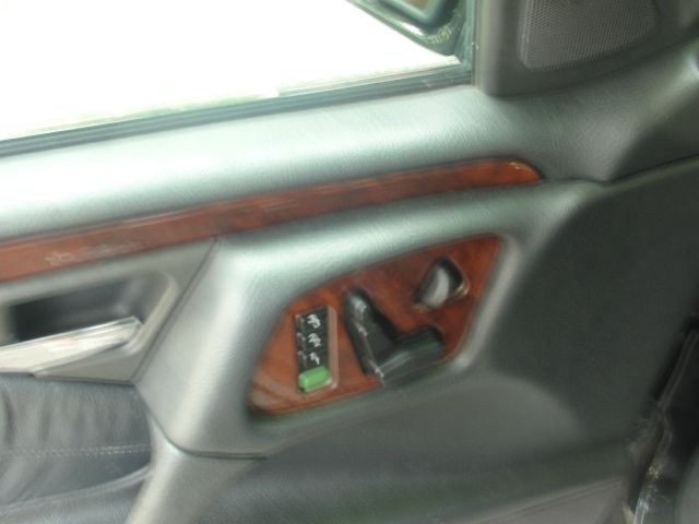 Mercedes-Benz E-Class 1997 photo 4