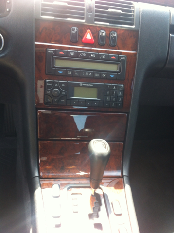 Mercedes-Benz E-Class 1999 photo 4