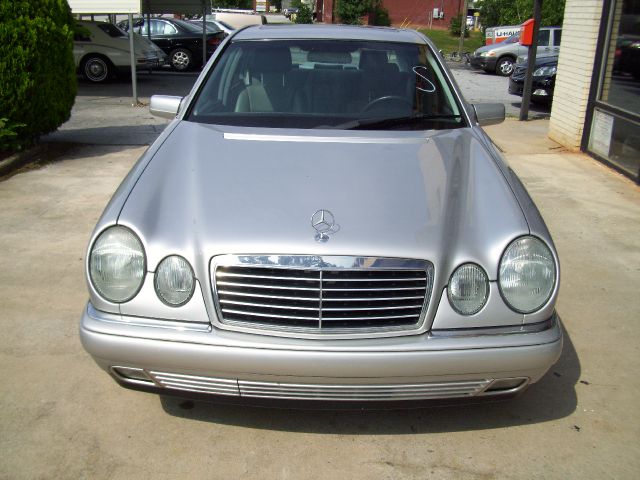 Mercedes-Benz E-Class 1999 photo 2
