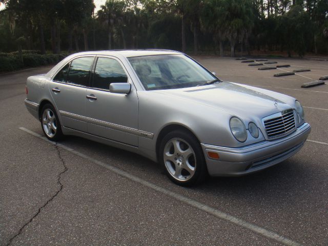 Mercedes-Benz E-Class 1999 photo 2