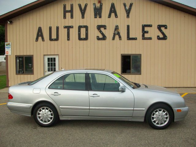 Mercedes-Benz E-Class 2000 photo 3