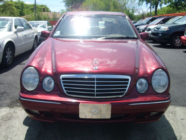 Mercedes-Benz E-Class 2000 photo 10
