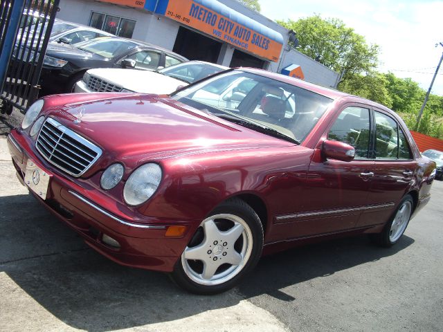 Mercedes-Benz E-Class 2000 photo 12