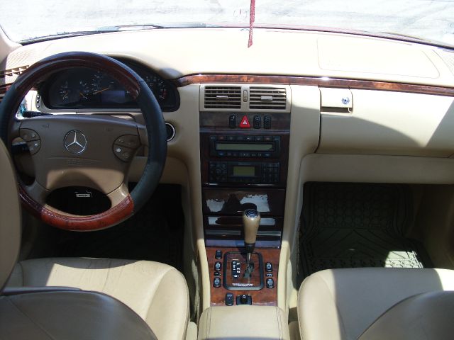 Mercedes-Benz E-Class 2000 photo 7