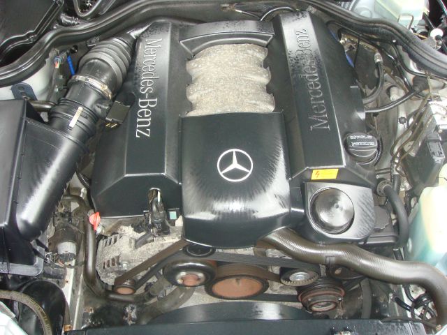 Mercedes-Benz E-Class 2000 photo 7