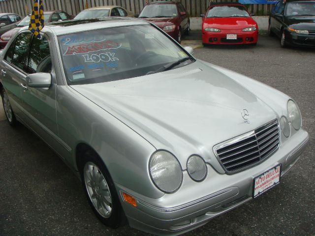 Mercedes-Benz E-Class 2000 photo 8